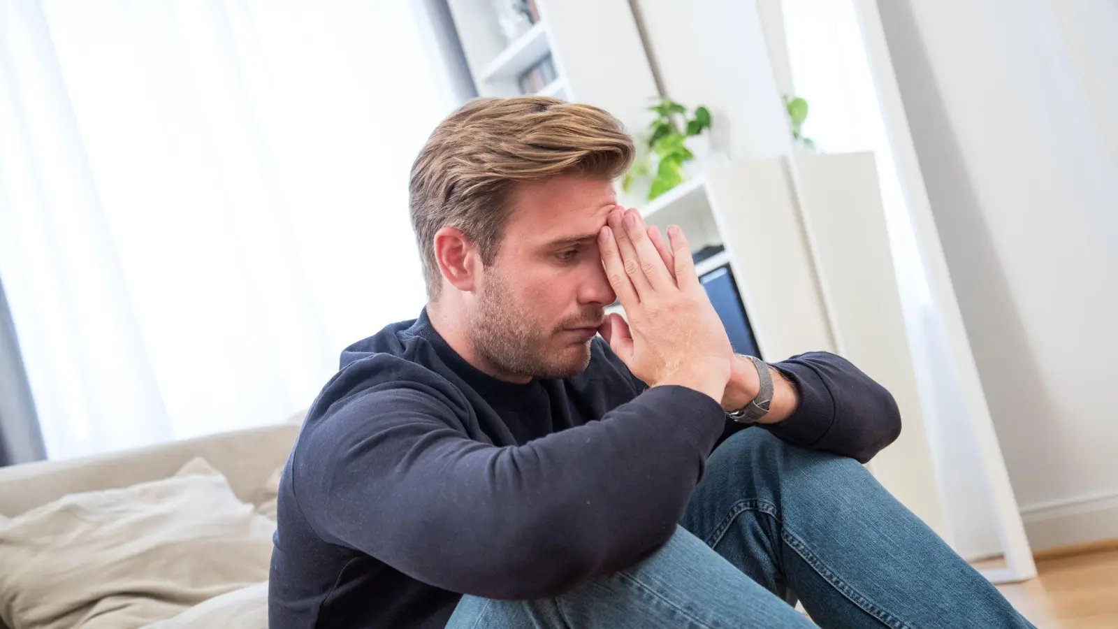 Überfordert von ungewohnten Situationen? Mini-Schritte statt Rückzug: Veränderungen dosiert üben und stabile Routinen behalten – so lässt sich der Kreislauf durchbrechen. (Foto: Christin Klose/dpa-tmn)