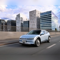 Moderne Linie: Auch vom neutralen Standpunkt aus betrachtet, kann man den neuen Hyundai Ioniq 3 durchaus als Hingucker bezeichnen.  (Foto: Hyundai/dpa-tmn)