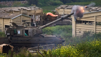 Die fortgesetzten Angriffe Israels auf den Libanon belasten die Waffenruhe im Iran-Krieg.  (Foto: Ariel Schalit/AP/dpa)