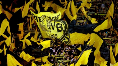 Die BVB-Fans sind in einem UEFA-Ranking auf Platz eins.  (Foto: Federico Gambarini/dpa)