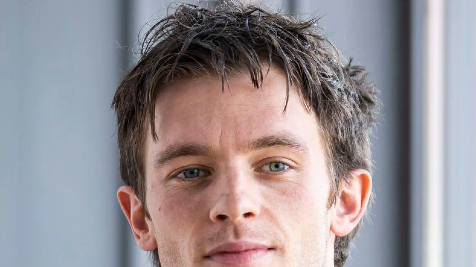 Im Rahmen der Frankfurter Buchmesse erhält der Schauspieler Jannis Niewöhner den Literaturpreis des Hoffmann und Campe Verlags. (Archivbild) (Foto: Lukas Barth/dpa)