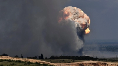 Erst vor wenigen Tagen sind auf der annektierten Schwarzmeer-Halbinsel Krim große Mengen Munition in die Luft geflogen. (Foto: Viktor Korotayev/Kommersant Publishing House/AP/dpa)