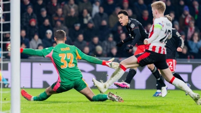 Jamal Musiala trifft für den FC Bayern. (Foto: Rolf Vennenbernd/dpa)