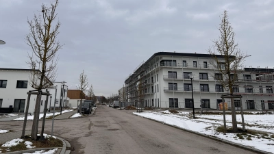 An der Zunftreigenstraßen entsteht derzeit ein Wohnbauprojekt, über das im Dinkelsbühler Stadtrat diskutiert wurde. Unter anderem ging es um eine mögliche Nutzung für Kurzzeitvermietungen. (Foto: Martina Haas)