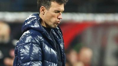 Trainer Christian Eichner verlässt den KSC im Sommer. (Archivbild) (Foto: Daniel Löb/dpa)