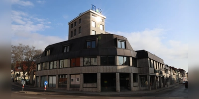 Am Wahlabend laufen in der FLZ-Zentrale in Ansbach die Fäden für die Online-Berichterstattung zusammen. (Foto: Johannes Hirschlach)