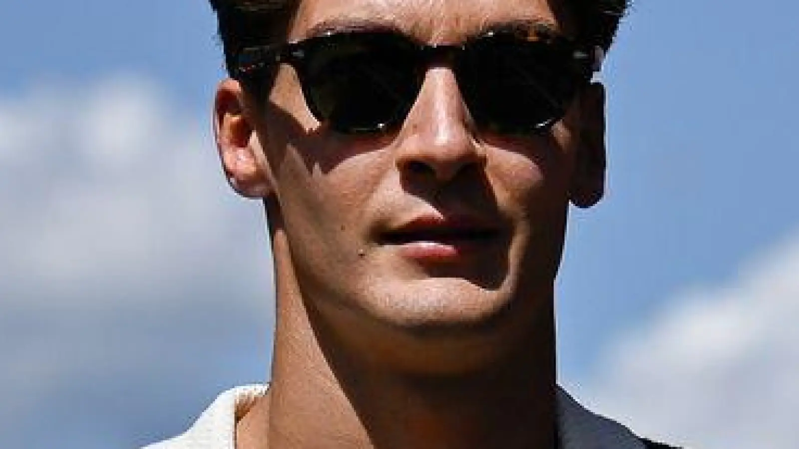 Mercedes-Chefpilot George Russell musste sich um seine Zukunft sorgen. (Foto: Denes Erdos/AP/dpa)