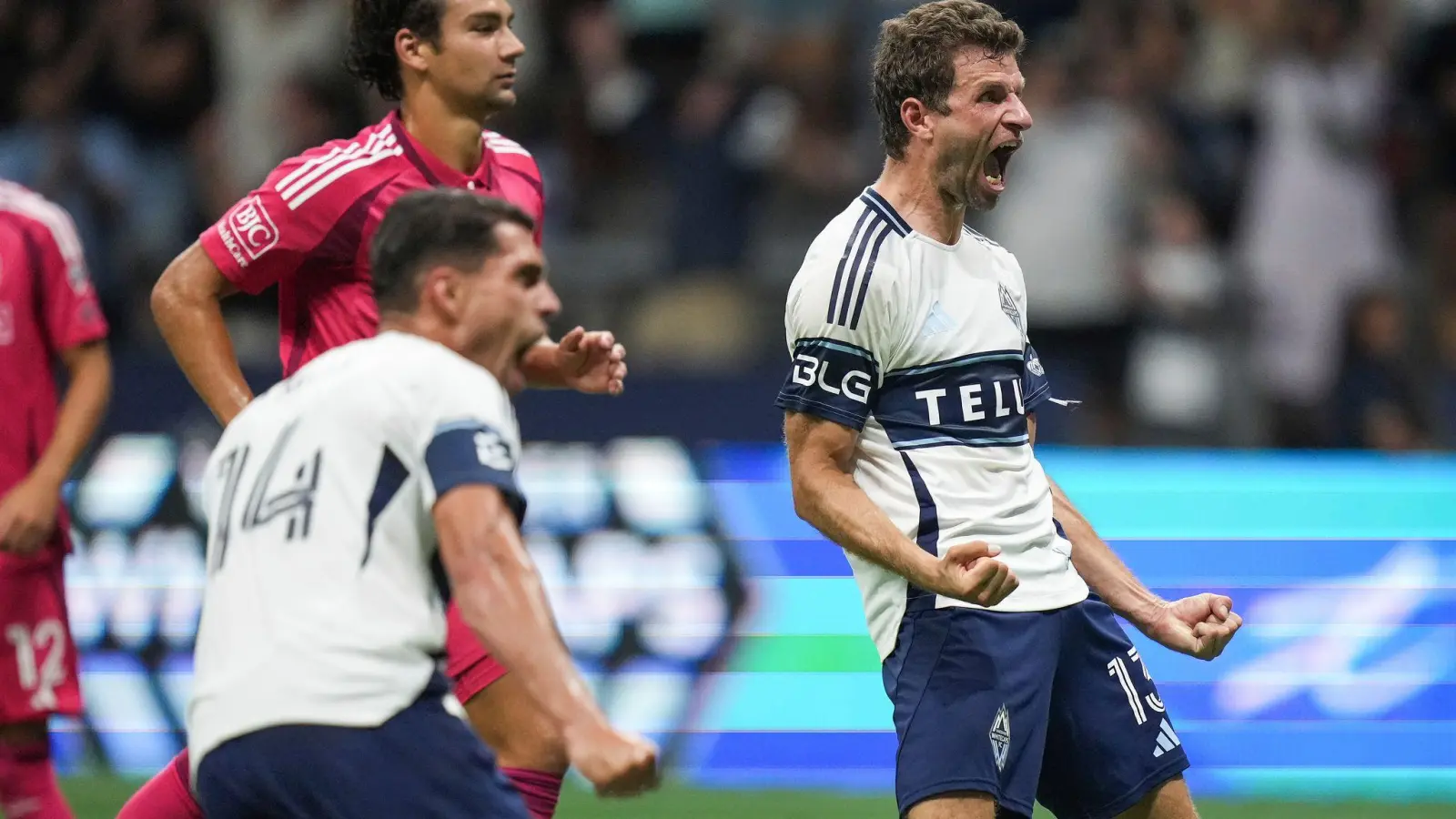 Thomas Müller traf per Elfmeter zum 3:2-Sieg. (Foto: Darryl Dyck/The Canadian Press/AP/dpa)