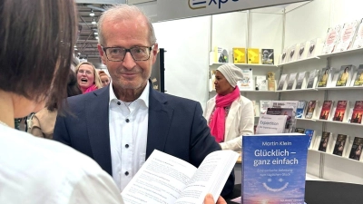 Martin Klein stellte sein Buch „Glücklich – ganz einfach“ am Freitag bei der Leipziger Buchmesse vor. (Foto: Expertition Verlag Hamburg/Mirjam Saeger)