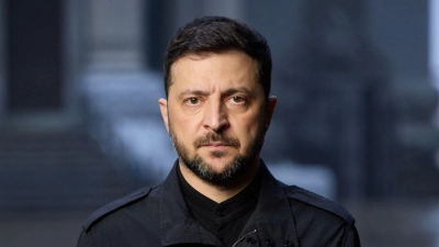 In der ukrainischen Hauptstadt Kiew sind viele Einwohner nach russischen Luftangriffen weiter ohne Strom und Heizung. (Archivbild) (Foto: -/Press Service Of The President Of Ukraine/AP/dpa)