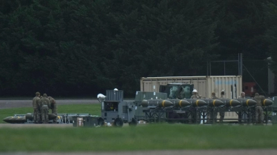 Die britische Militärbasis RAF Fairford wird von der US-Luftwaffe genutzt. (Archivbild) (Foto: Alastair Grant/AP/dpa)