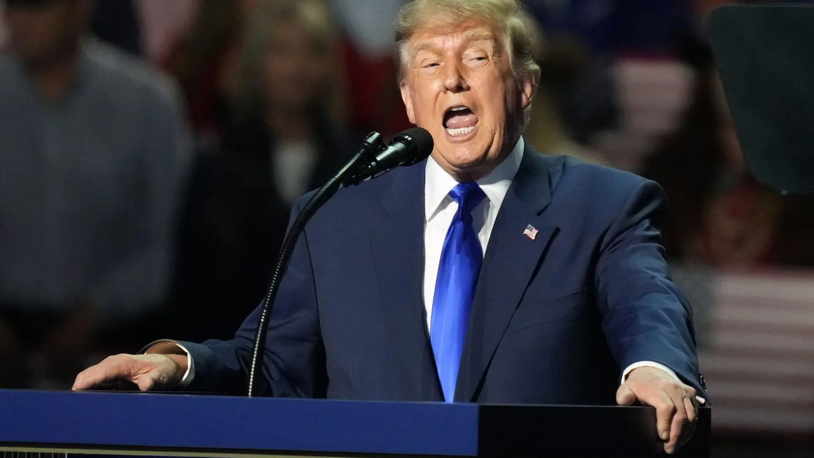 Trump spricht bei Parteitag in Dallas. (Foto: Alex Brandon/AP/dpa)