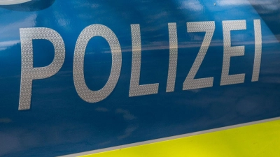 Ein 27 Jahre alter Motorradfahrer ist bei einem Unfall im Landkreis Schwandorf gestorben. (Symbolbild) (Foto: Daniel Vogl/dpa)