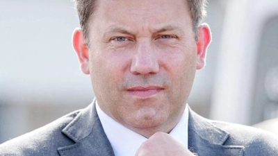 Parteichef Klingbeil ist für den Wahlkampf nach Sachsen-Anhalt gereist.  (Foto: Kay Nietfeld/dpa)