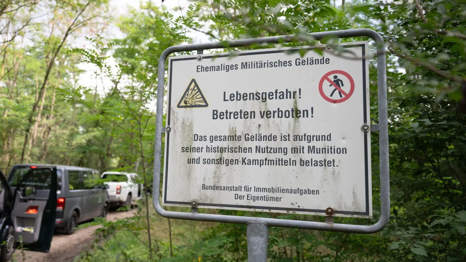 Die Gohrischheide gilt wegen der dort im Boden liegenden Altmunition als besonders schwierig für Löscharbeiten. (Archivbild) (Foto: Sebastian Kahnert/dpa)