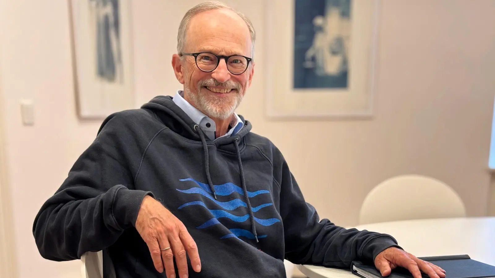 „Das ist große Literatur“: Johannes Kaetzler, Intendant der Kreuzgangspiele Feuchtwangen, über die Romane von Jane Austen. (Foto: Thomas Wirth)