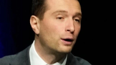 Jordan Bardella bleibt Parteichef der Rechtsnationalen in Frankreich.  (Foto: Teresa Suarez/AP/dpa)