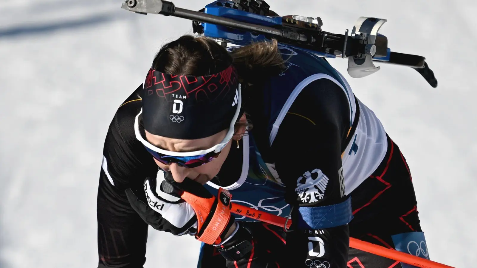 Im Ziel flossen bei Franziska Preuß die Tränen. (Foto: Hendrik Schmidt/dpa)