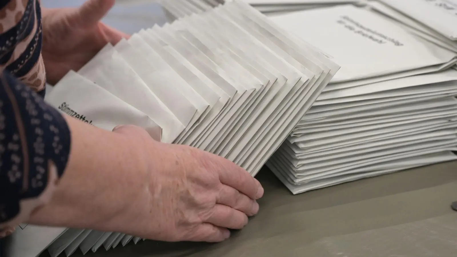 Briefwähler müssen auf die Fristen achten. (Archivbild) (Foto: Malin Wunderlich/dpa)