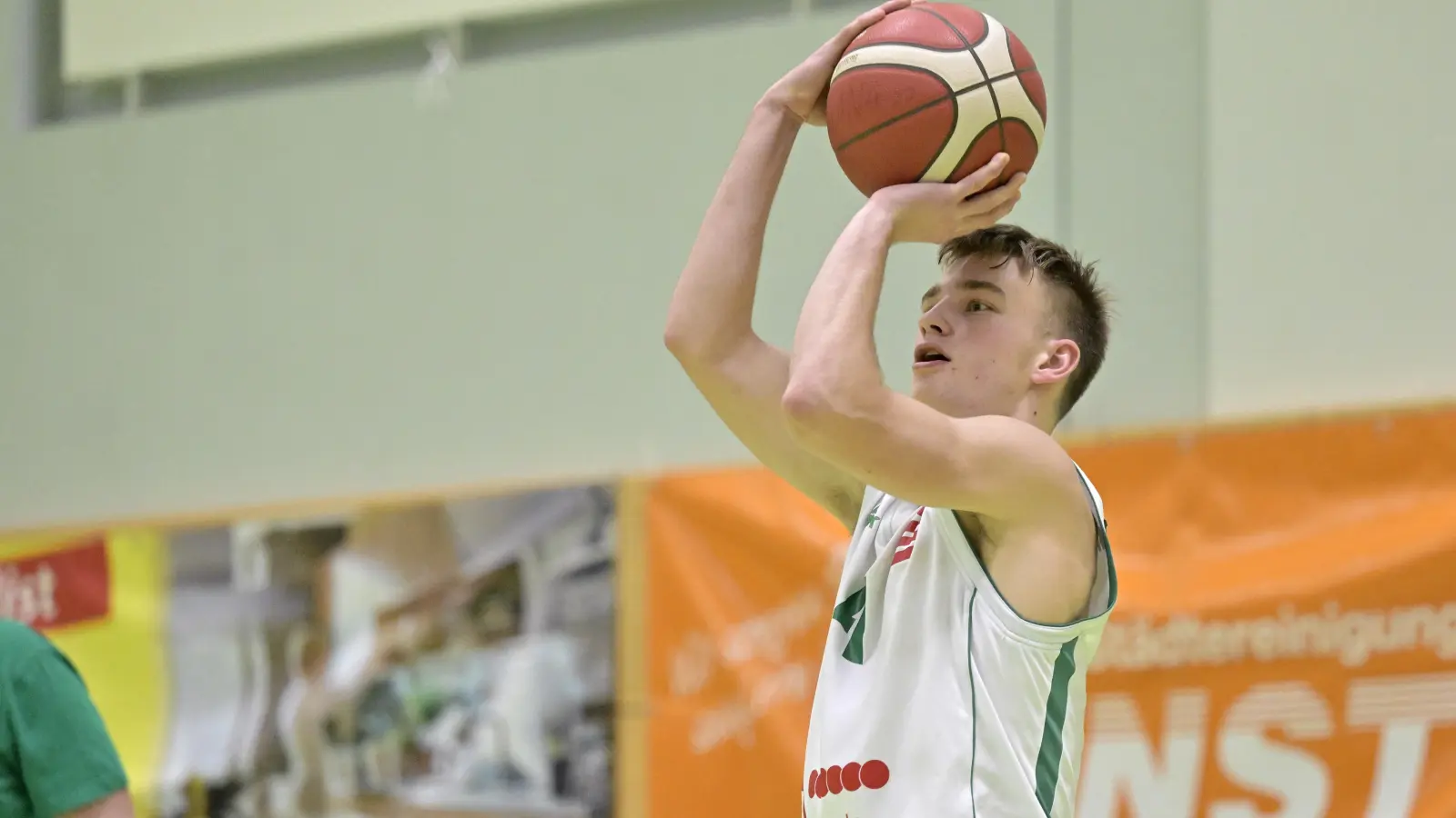 Simon Feneberg (hier im Ansbacher Trikot) gewann mit der U-18-Nationalmannschaft  (Foto: Martin Rügner)