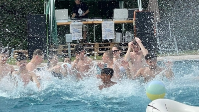 „Join the Pool“ bedeutet vor allem eines: grenzenlosen Wasserspaß. Doch auch an Land werden am 19. Juli zwischen 8 und 20 Uhr im Uffenheimer Freibad viele Aktivitäten angeboten. (Foto: Ralf Romankiewicz)