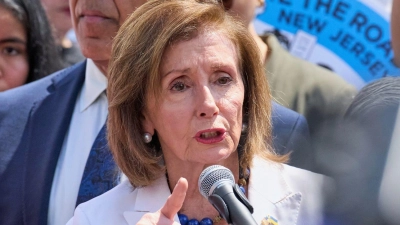 Pelosi wird sich nicht erneut zur Wahl stellen. (Archivbild) (Foto: Jacquelyn Martin/AP/dpa)