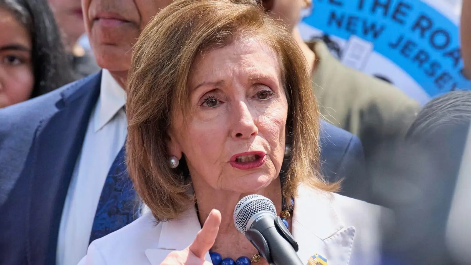 Pelosi wird sich nicht erneut zur Wahl stellen. (Archivbild) (Foto: Jacquelyn Martin/AP/dpa)