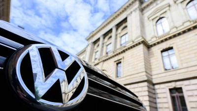 Am Landgericht Braunschweig beginnt ein zweiter Betrugsprozess zur Aufklärung des Dieselskandals bei VW. (Archivbild)  (Foto: Julian Stratenschulte/dpa Pool/dpa)