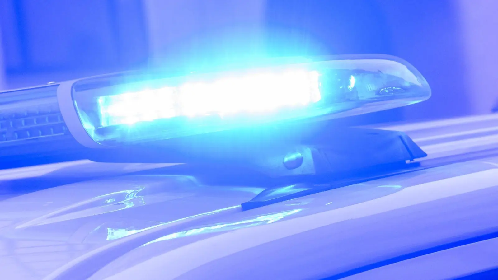 Der Fahrer der U-Bahn wurde von einem Kriseninterventionsteam betreut. (Symbolbild) (Foto: Julian Stratenschulte/dpa)