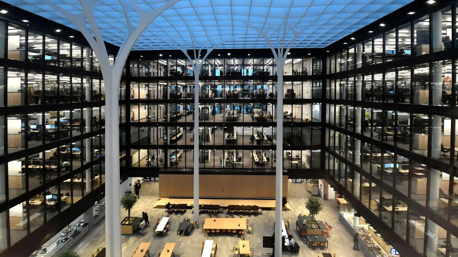 Amazon hat eine neue Deutschlandzentrale in München eröffnet  (Foto: -/Amazon/dpa)