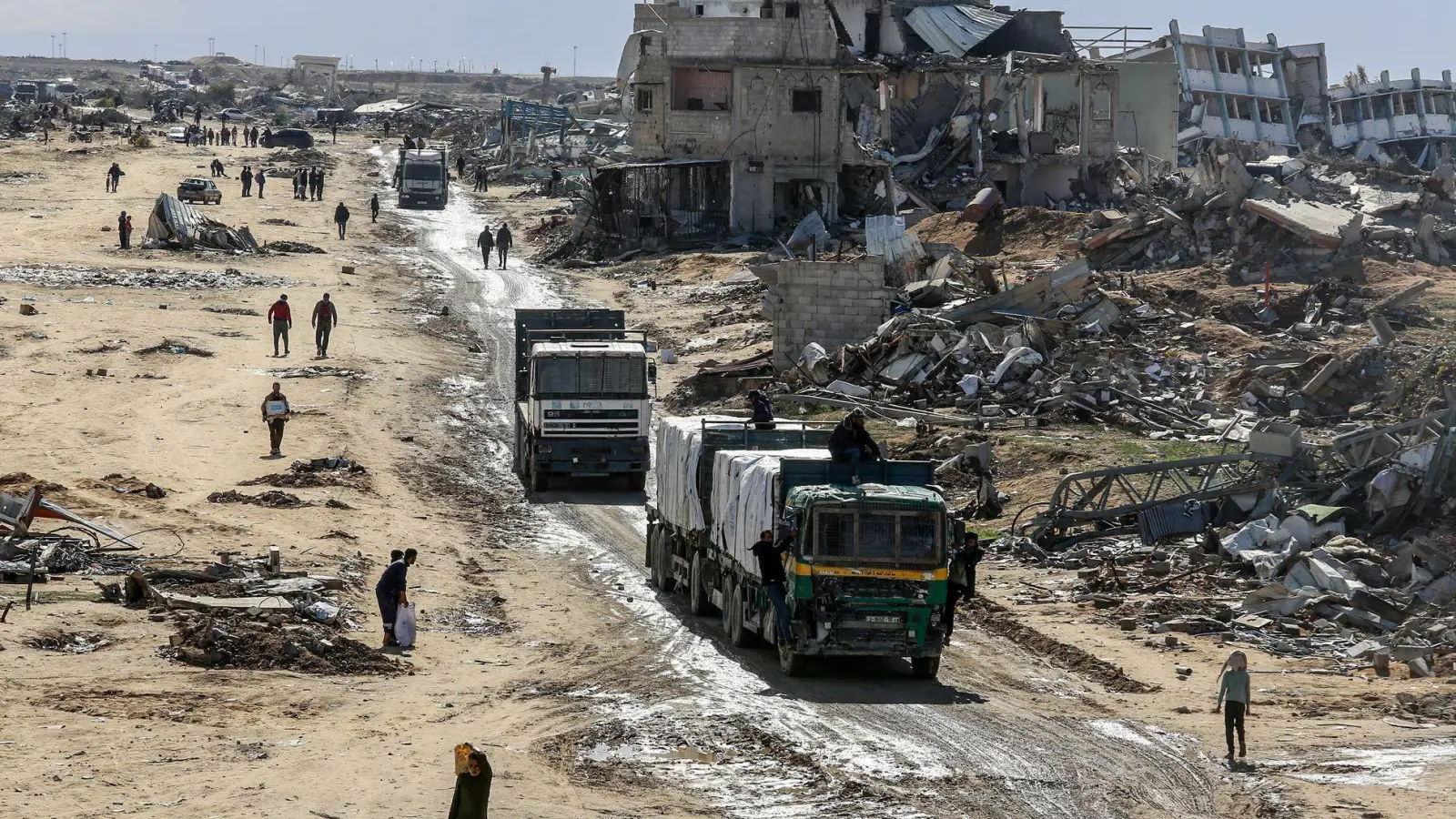 Der Gazastreifen ist nach zwei Jahren Krieg in großen Teilen eine Trümmerwüste. (Foto: Abed Rahim Khatib/dpa)