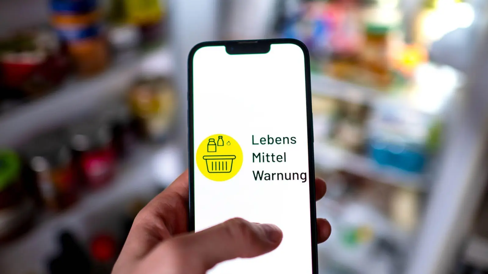 Der Kaufpreis wird bei Rückgabe im Markt erstattet. (Symbolbild) (Foto: Sina Schuldt/dpa)