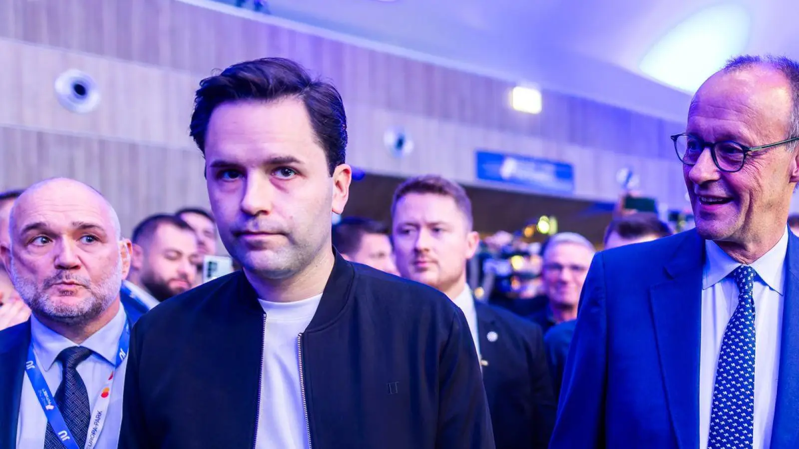 Ohne die Stimmen der Jungen Union hat die Regierung keine sichere Mehrheit. (Archivbild) (Foto: Philipp von Ditfurth/dpa)