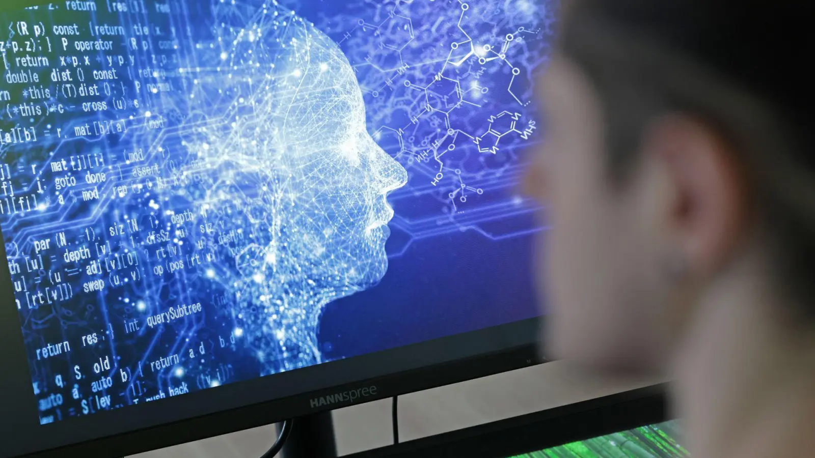 Rechenzentren für Künstliche Intelligenz sind Stromfresser (Archivbild) (Foto: Matthias Bein/dpa)