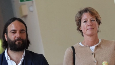 Prozess am Geburtstag: Christina Block auf dem Weg in den Gerichtssaal. (Foto: Marcus Brandt/dpa)