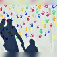 Getrennt vom Partner? Für gemeinsame Kinder muss der oder die Ex dann Unterhalt zahlen, bei dem die Kinder nicht wohnen. (Foto: Peter Kneffel/dpa/dpa-tmn)