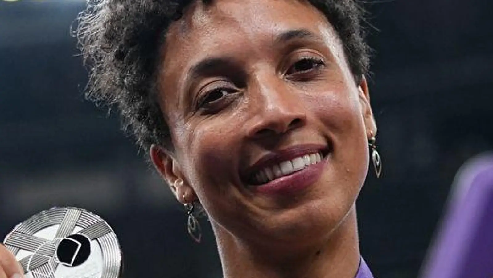 Jubelt über WM-Silber: Malaika Mihambo. (Foto: Michael Kappeler/dpa)