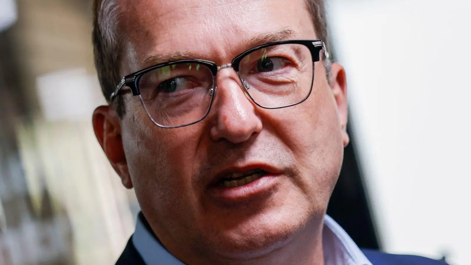 Das BSI soll laut Dobrindt mit mehr Geld ausgestattet werden, um die Cyber-Sicherheit zu stärken. (Foto: Thomas Banneyer/dpa)