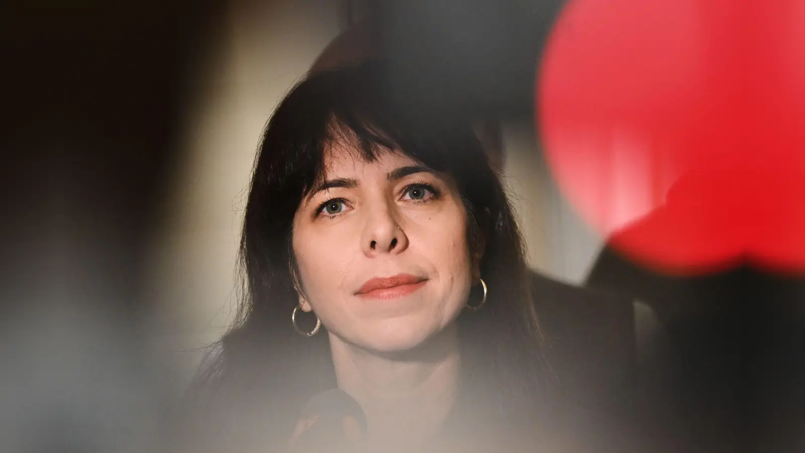 Elif Eralp sagte, sie sei sich sehr sicher, beim Parteitag eine große Mehrheit für Koalitionsverhandlungen mit Grünen und SPD zu bekommen.  (Archivbild) (Foto: Britta Pedersen/dpa)