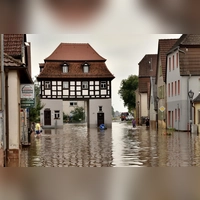 Knietief war am Uehlfelder Torhaus das Wasser gestanden. (Archivbild: Mark Oliva)