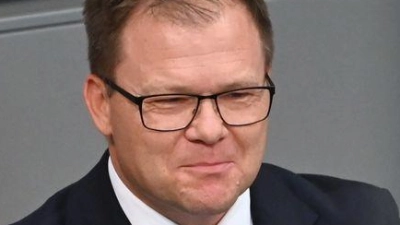 Umweltminister Carsten Schneider spricht sich für einen besseren Schutz der Weltmeere aus. (Archivbild) (Foto: Katharina Kausche/dpa)