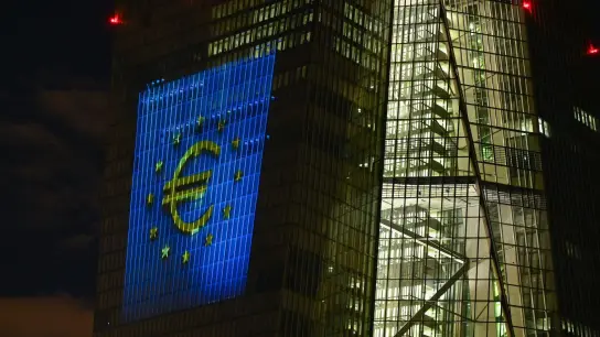 Das mittelfristige Inflationsziel der Europäischen Zentralbank von zwei Prozent wird deutlich überschritten. (Foto: Arne Dedert/dpa)