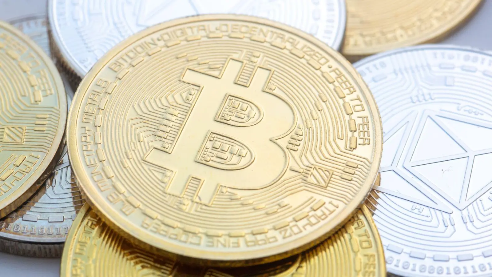 Binance ist die größte Börse für Digitalwährungen. (Symbolbild) (Foto: Fernando Gutierrez-Juarez/dpa)