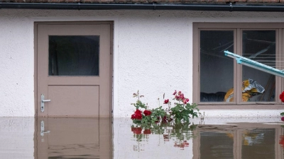 Teile von Bayern und Baden-Württemberg sind seit dem vergangenen Wochenende von Hochwasser und Überschwemmungen betroffen. (Foto: dpa)
