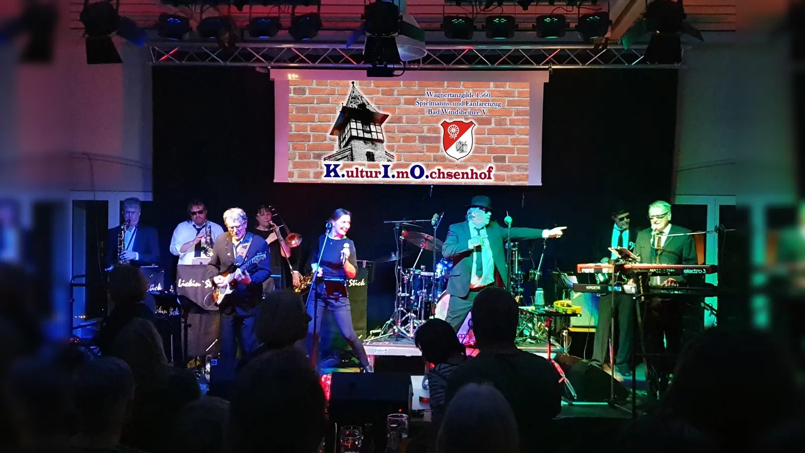 Über ein volles Haus durften sich die KiO-Verantwortlichen stets bei Konzerten von „Lickin' Stick” freuen. (Foto: Udo Heubusch)