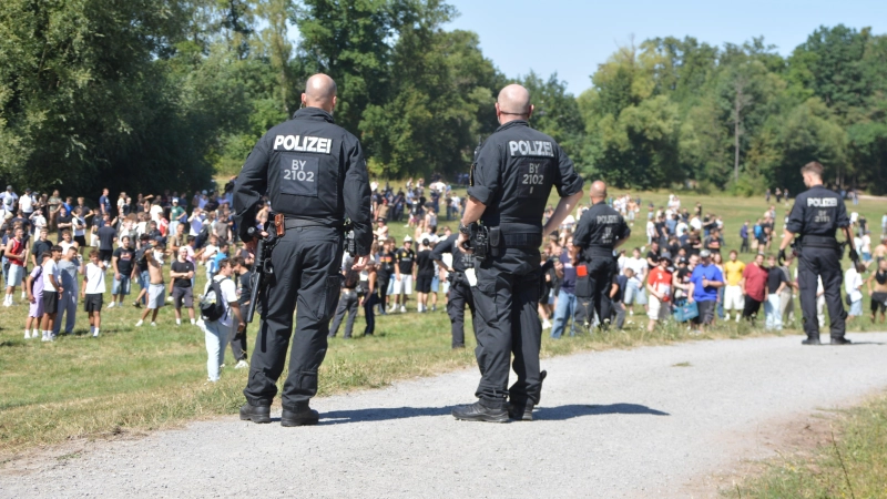 Sieht hier noch ganz friedlich aus, eskalierte aber dennoch: Das Schanzenfest bei Altschauerberg am 8. August.  (Foto: Johannes Zimmermann)