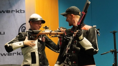 Gemeinsam am Schießstand: Hanna und Daniel Bühlmeyer, hier im Mixed bei den Deutschen Meisterschaften 2023. (Foto: Deutscher Schützenbund)