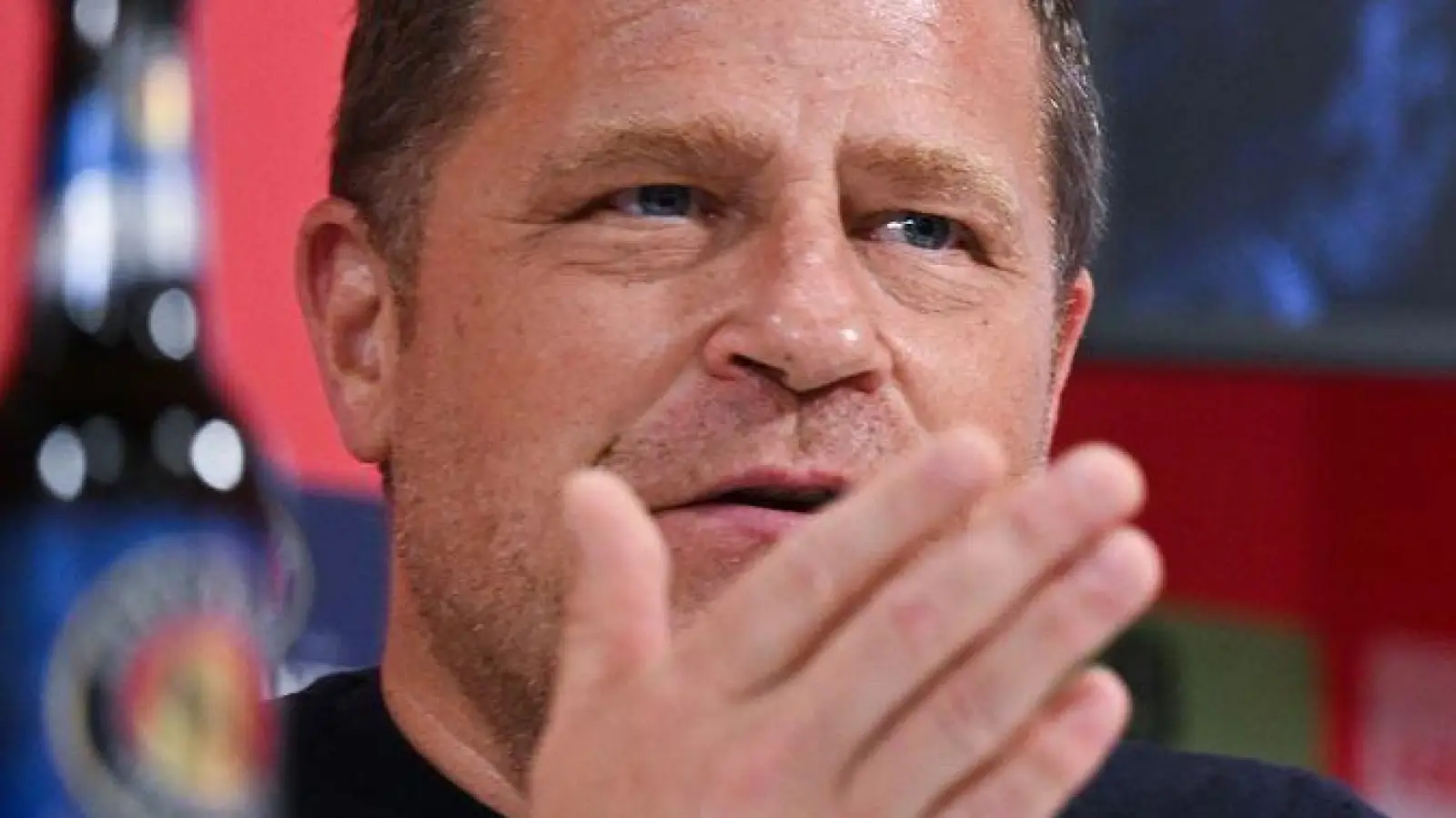 Wehrt sich gegen Kritik: Sportvorstand Max Eberl. (Foto: Harry Langer/dpa)