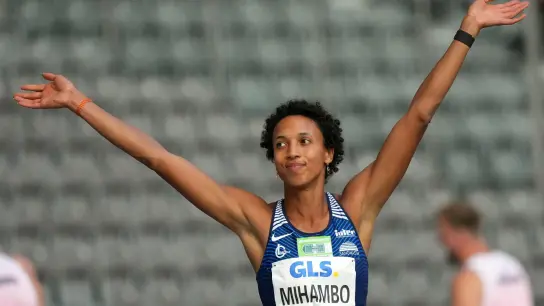Malaika Mihambo sicherte sich in Berlin mit einem Sprung über 6,85 Meter den Titel. (Foto: Soeren Stache/dpa)