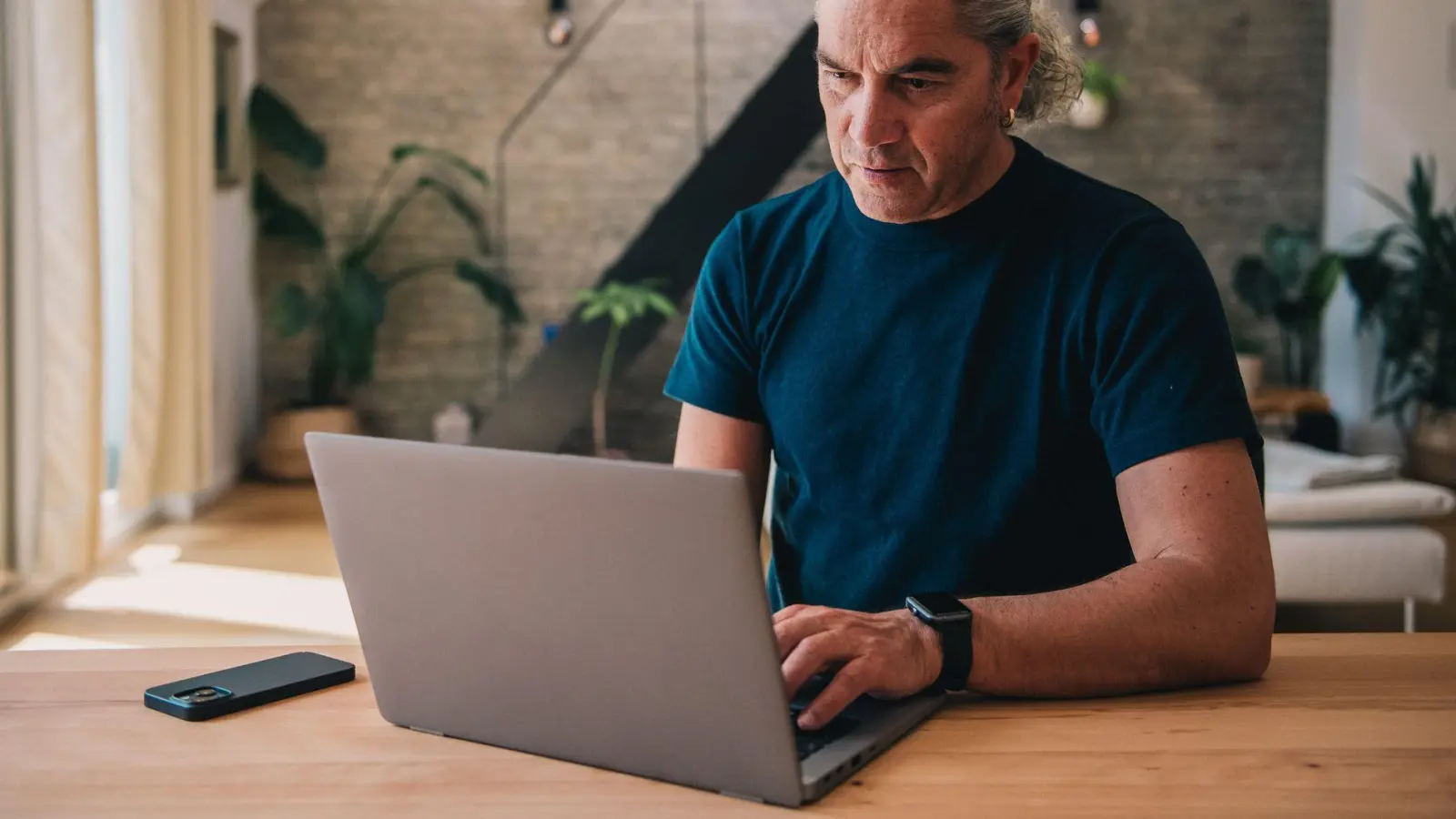 Anlagen aus Stufenzins-Produkten sind deutlich flexibler verfügbar als angelegtes Festgeld. (Foto: Zacharie Scheurer/dpa-tmn)